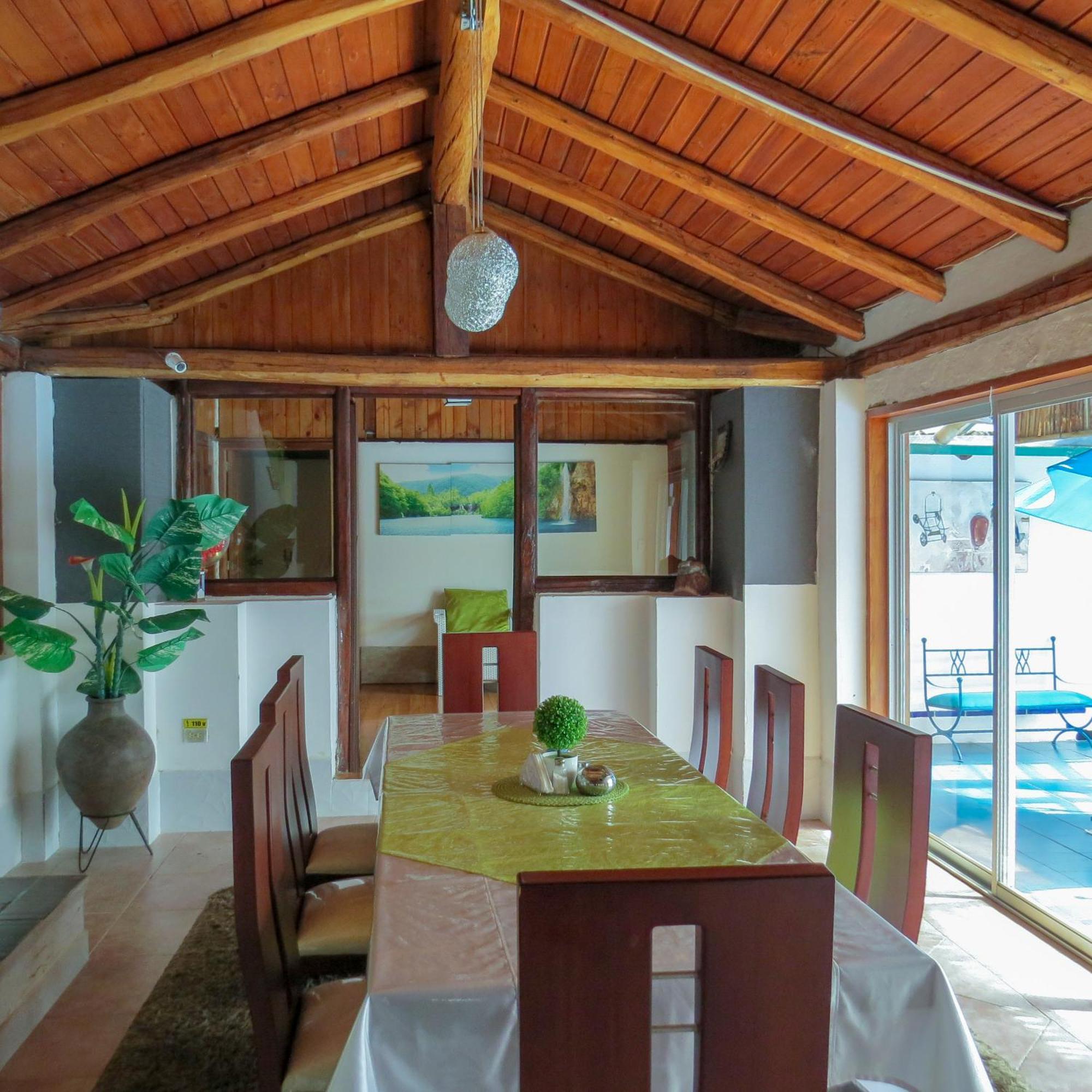 Hosteria Airport Garden 타바벨라 외부 사진
