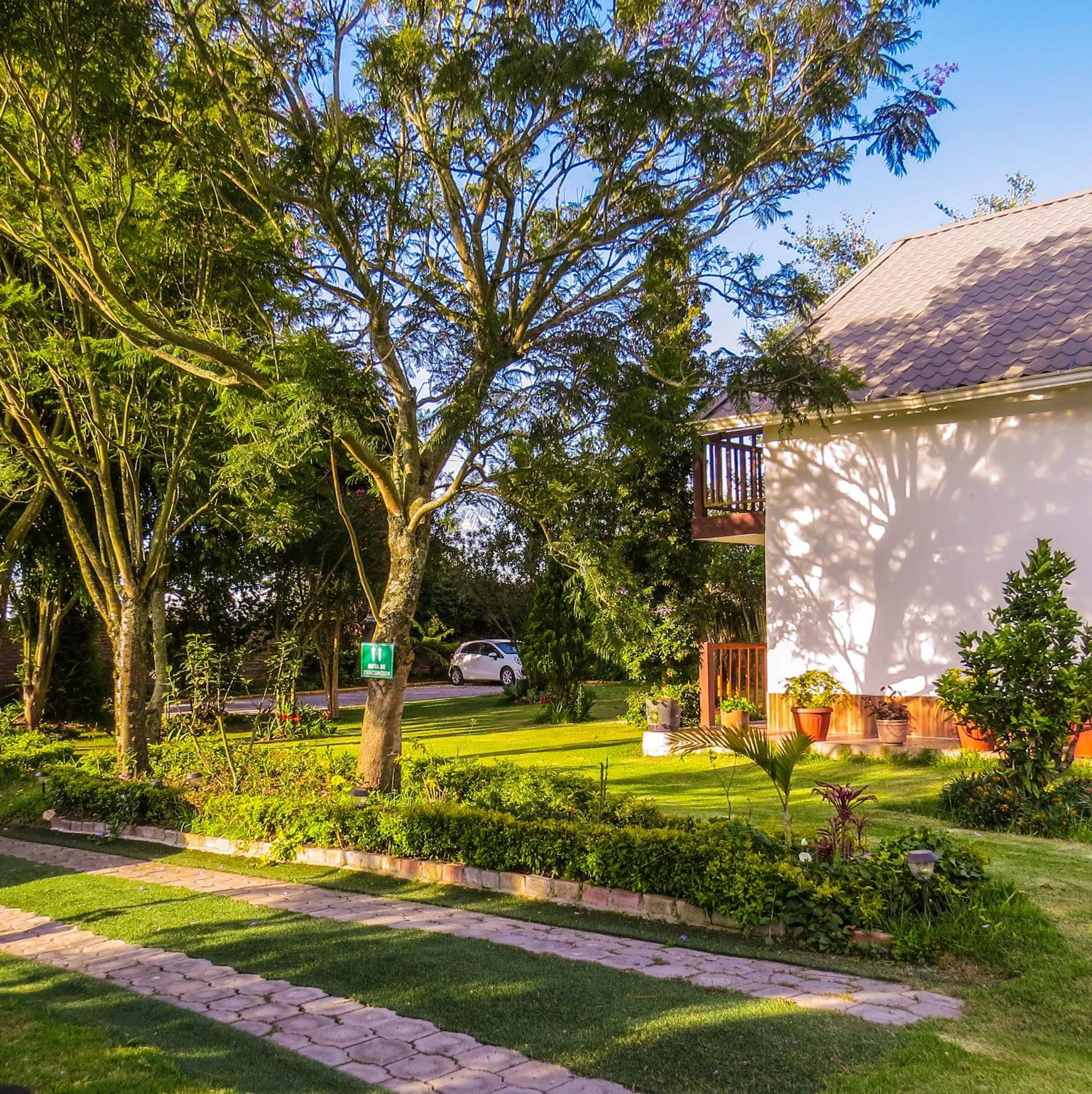 Hosteria Airport Garden 타바벨라 외부 사진